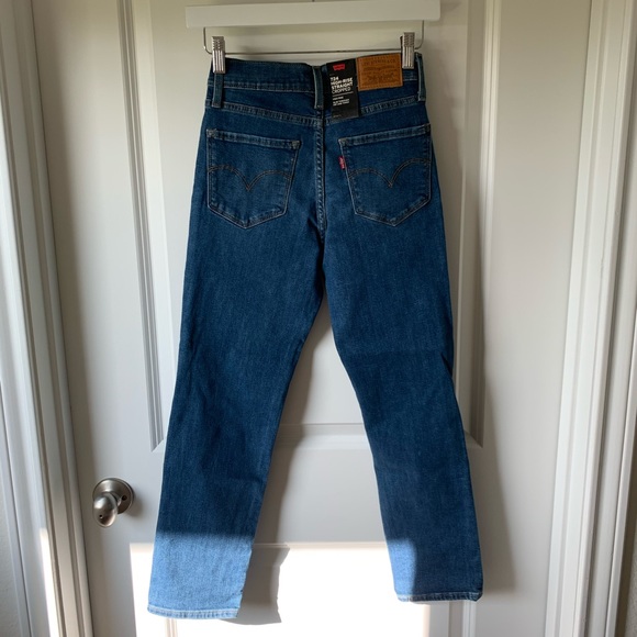 SALE! ⭐️ Levi’s 724 high rise straight crop New York brawl - Picture 8 of 9